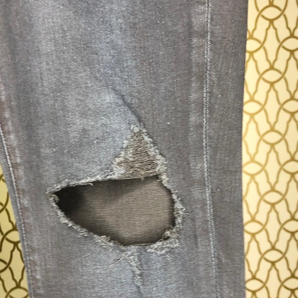 NWT Good American Good Legs Blue001 Distress Jean - Picture 7 of 8